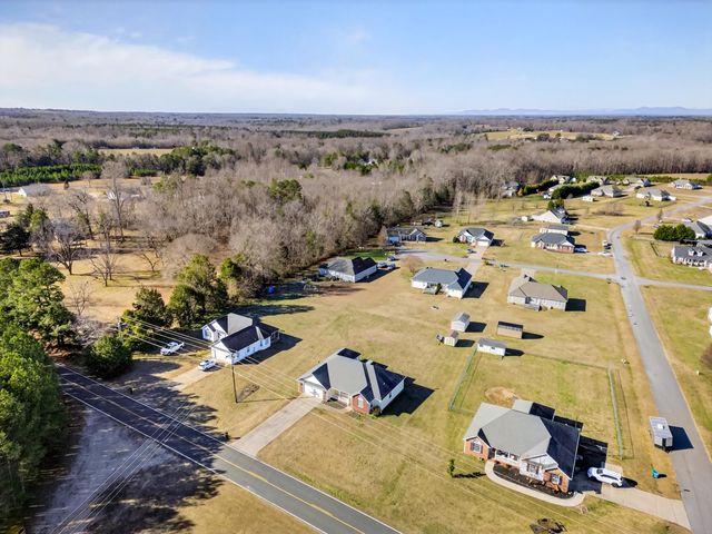 887 Champion Ferry Rd, Gaffney, SC 29341