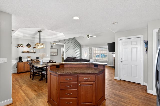 887 Champion Ferry Rd, Gaffney, SC 29341