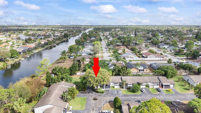 107 Conaskonk Circle, Royal Palm Beach, FL 33411