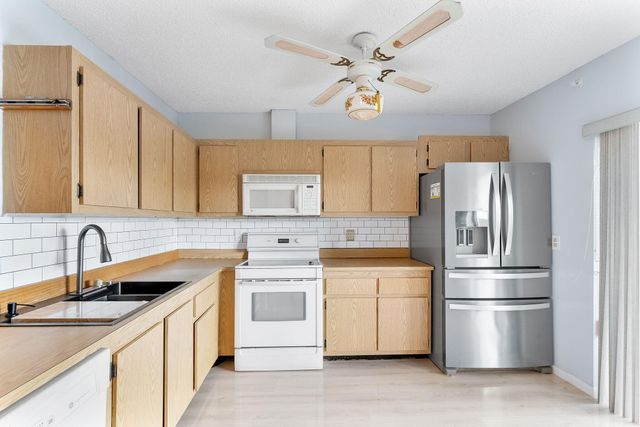 107 Conaskonk Circle, Royal Palm Beach, FL 33411