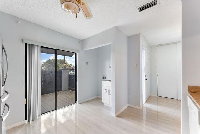 107 Conaskonk Circle, Royal Palm Beach, FL 33411