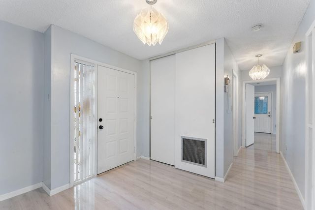 107 Conaskonk Circle, Royal Palm Beach, FL 33411