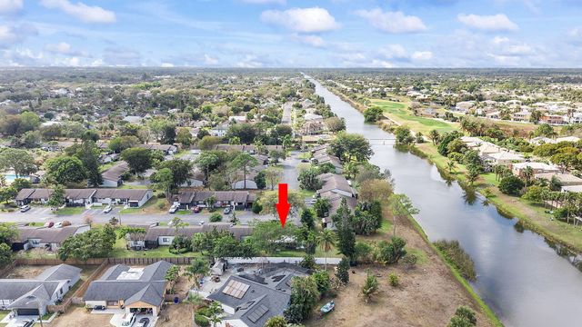 107 Conaskonk Circle, Royal Palm Beach, FL 33411