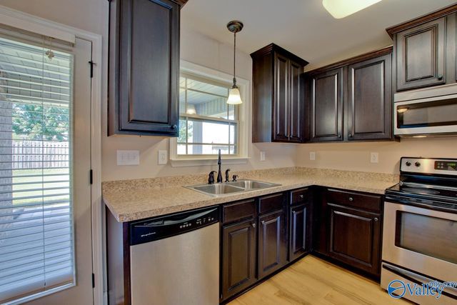 5010 Montauk Trail, Owens Cross Roads, AL 35763