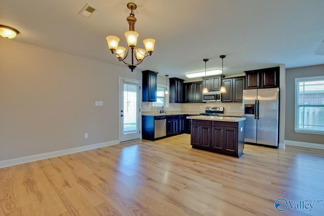 5010 Montauk Trail, Owens Cross Roads, AL 35763