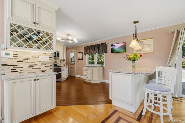 27 Margaret Road, Monroe, NY 10950