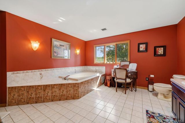 27 Margaret Road, Monroe, NY 10950