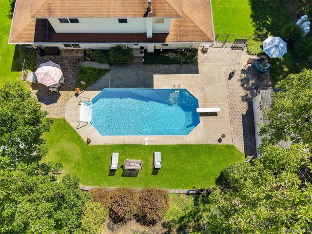 27 Margaret Road, Monroe, NY 10950