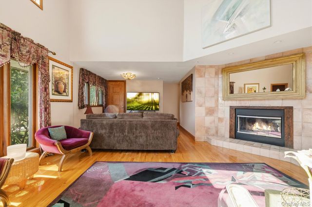 27 Margaret Road, Monroe, NY 10950