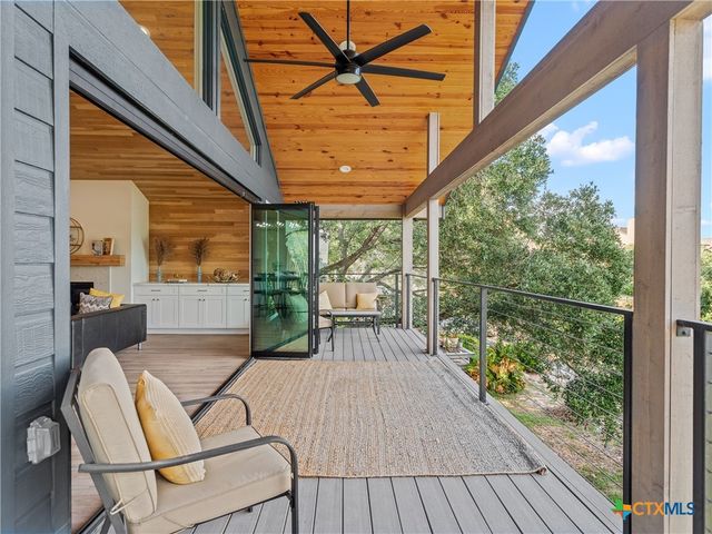 874 Lakebreeze Drive, Canyon Lake, TX 78133