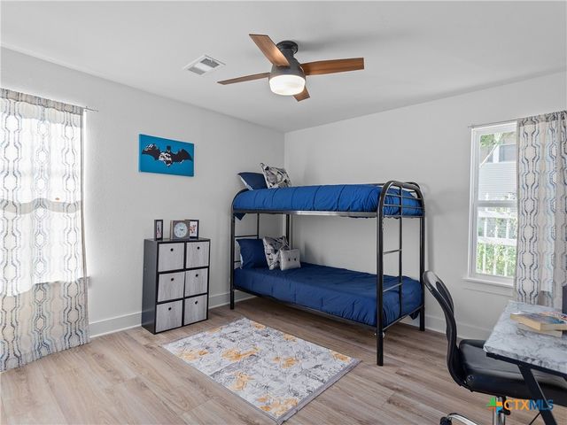 874 Lakebreeze Drive, Canyon Lake, TX 78133