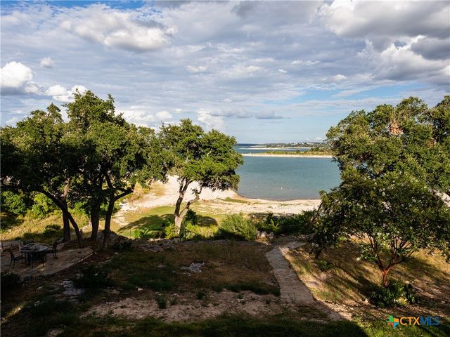 874 Lakebreeze Drive, Canyon Lake, TX 78133