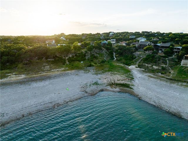 874 Lakebreeze Drive, Canyon Lake, TX 78133