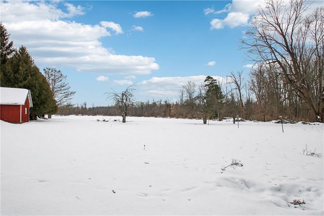 825 West Avenue, Sweden, NY 14420