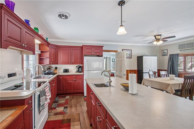 825 West Avenue, Sweden, NY 14420