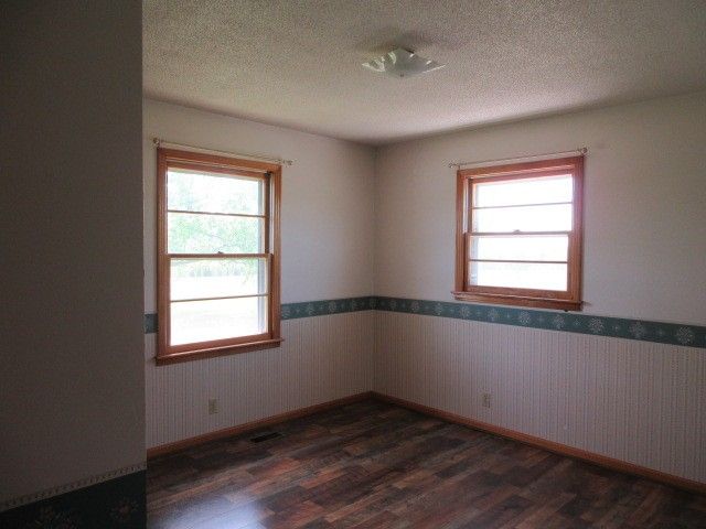 11694 Hurricane Creek Rd, Mc Ewen, TN 37101