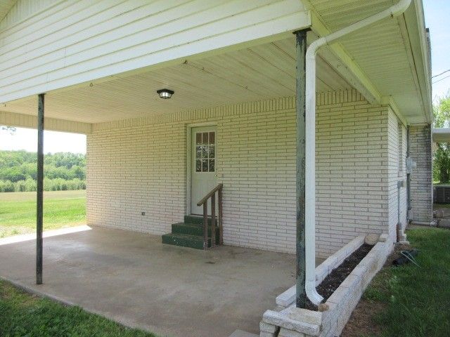 11694 Hurricane Creek Rd, Mc Ewen, TN 37101