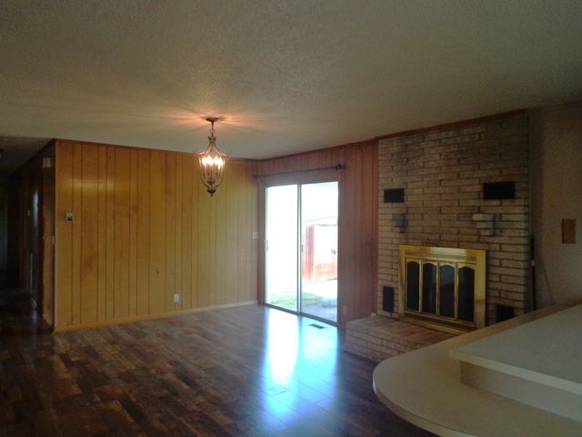 11694 Hurricane Creek Rd, Mc Ewen, TN 37101