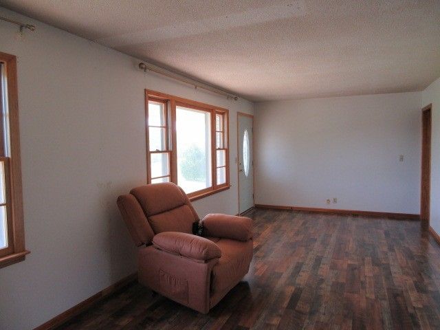 11694 Hurricane Creek Rd, Mc Ewen, TN 37101