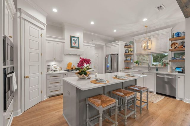 23 Steerforth Dr., Hattiesburg, MS 39402