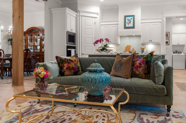 23 Steerforth Dr., Hattiesburg, MS 39402