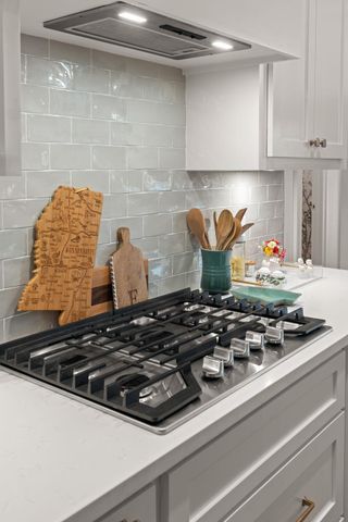 23 Steerforth Dr., Hattiesburg, MS 39402