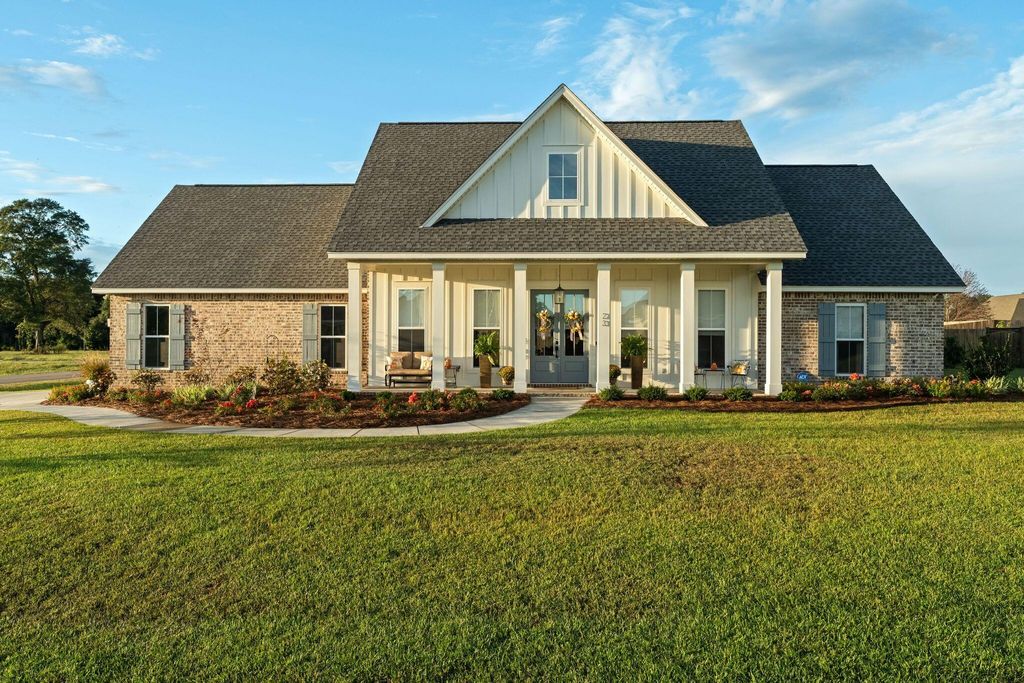 23 Steerforth Dr., Hattiesburg, MS 39402