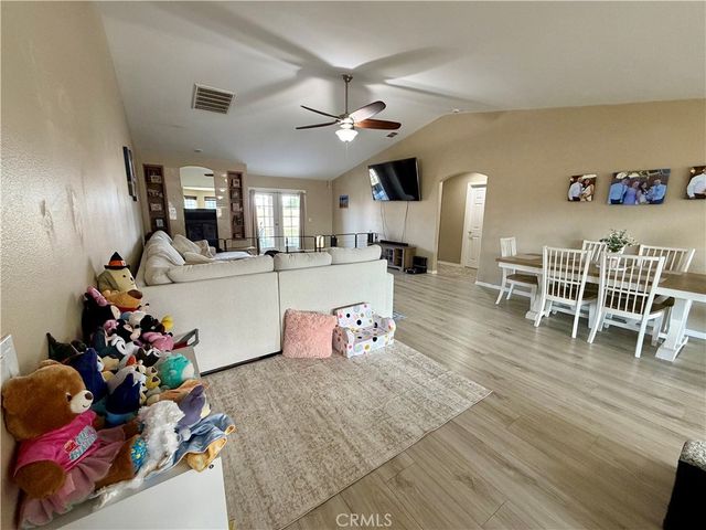 9725 Susan Avenue, California City, CA 93505