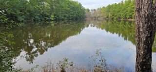 30569 Lake Rd, Waller, TX 77484