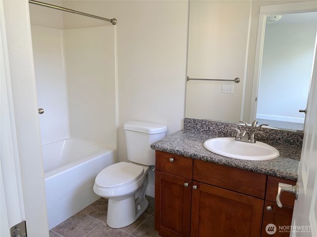 11023 SE 240th Street, Kent, WA 98031