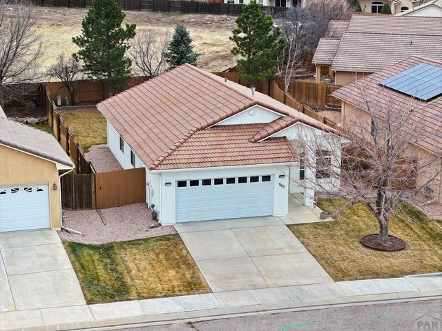 960 Peachcrest Dr, Pueblo, CO 81005