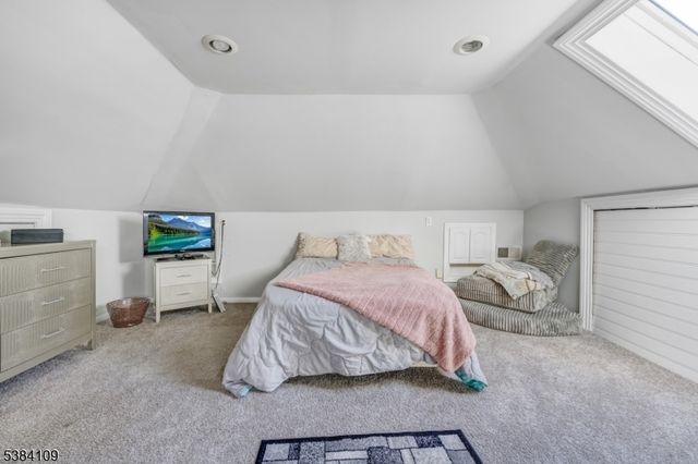 207 Eileen Dr, Cedar Grove Twp., NJ 07009