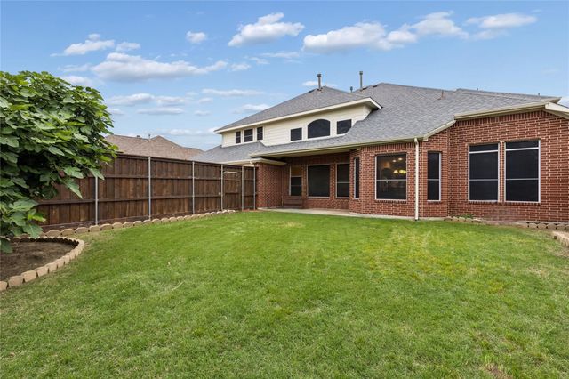 295 Stone Ridge Drive, Sunnyvale, TX 75182