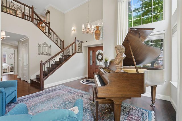 2936 Avon Rd, Rocklin, CA 95765