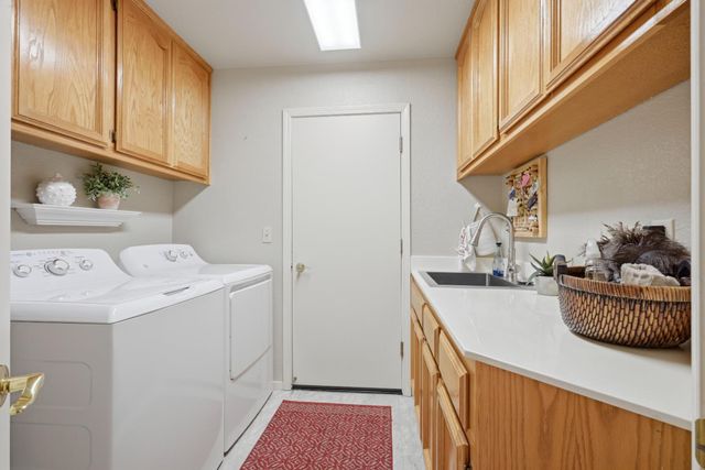2936 Avon Rd, Rocklin, CA 95765