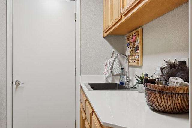 2936 Avon Rd, Rocklin, CA 95765
