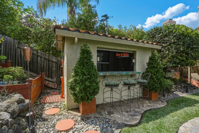 2936 Avon Rd, Rocklin, CA 95765