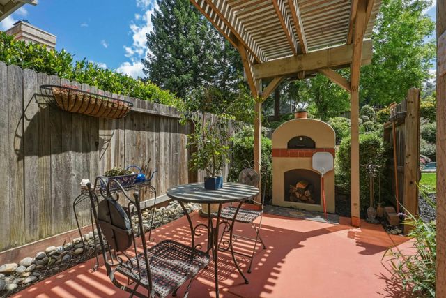 2936 Avon Rd, Rocklin, CA 95765