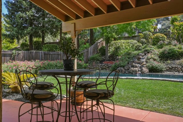2936 Avon Rd, Rocklin, CA 95765