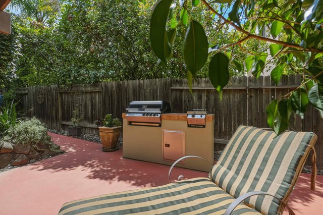 2936 Avon Rd, Rocklin, CA 95765