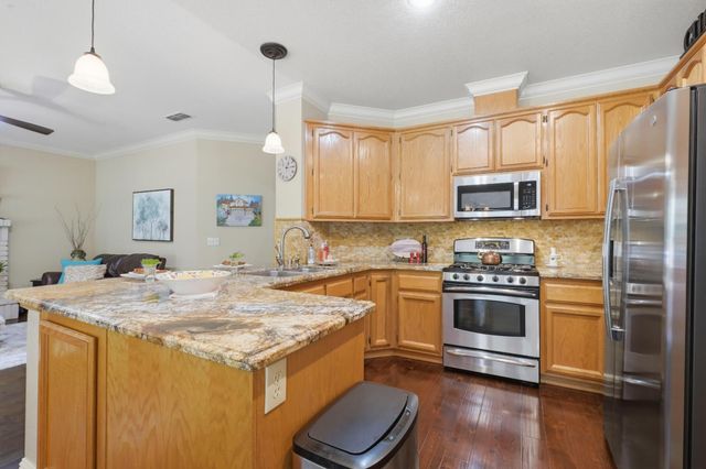2936 Avon Rd, Rocklin, CA 95765