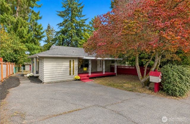 7815 227th Place SW, Edmonds, WA 98026