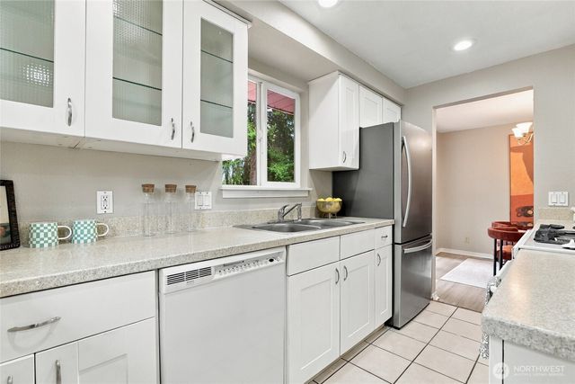 7815 227th Place SW, Edmonds, WA 98026