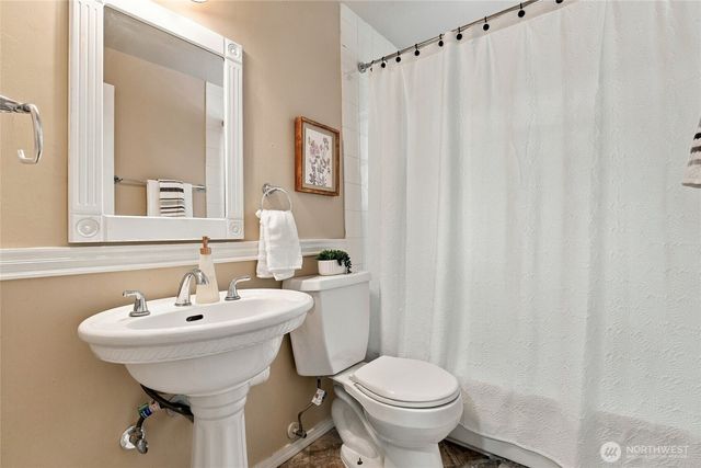 7815 227th Place SW, Edmonds, WA 98026