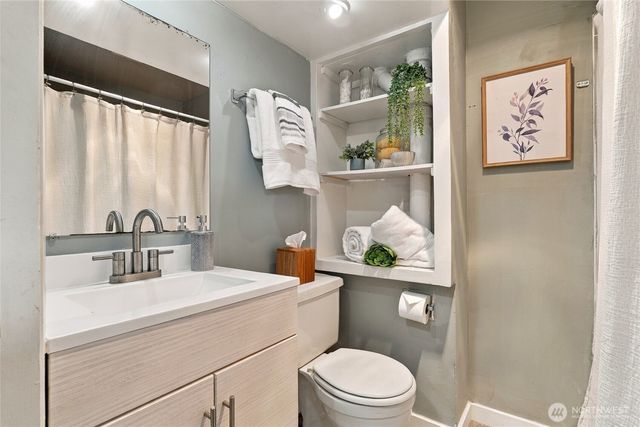 7815 227th Place SW, Edmonds, WA 98026