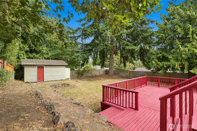 7815 227th Place SW, Edmonds, WA 98026