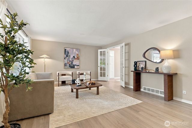 7815 227th Place SW, Edmonds, WA 98026