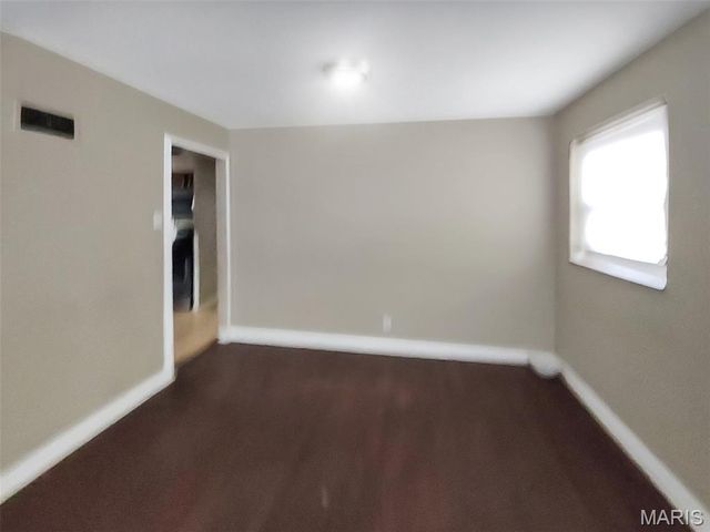 6220 Minnesota Avenue, St Louis, MO 63111