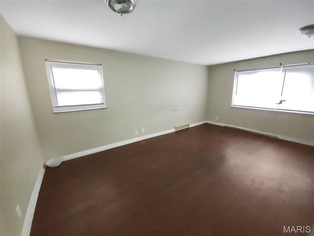 6220 Minnesota Avenue, St Louis, MO 63111