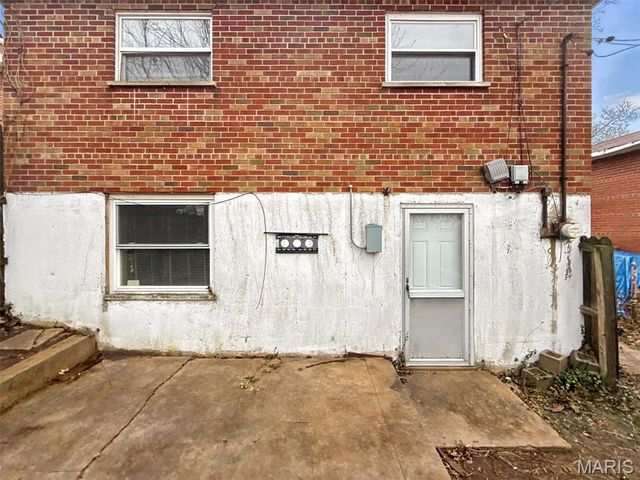 6220 Minnesota Avenue, St Louis, MO 63111